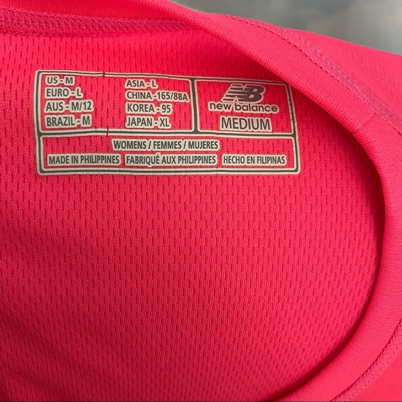 New Balance Dark Pink Performance Tempo Short Sleeve Tee Medium - Picture 5 of 7